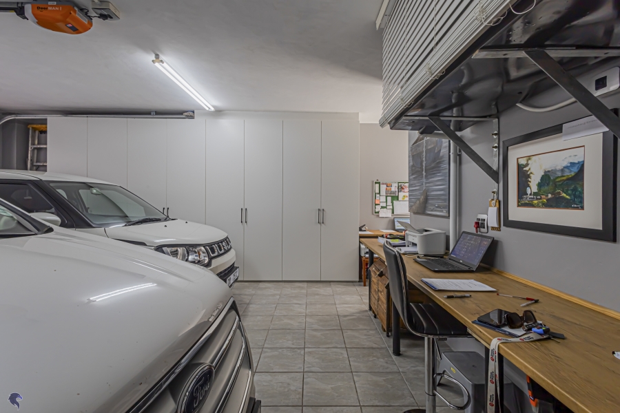 3 Bedroom Property for Sale in Calypso Beach Western Cape